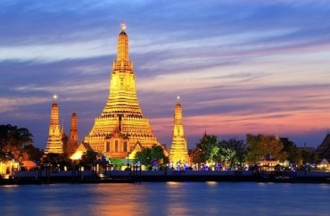 Ghé thăm những ngôi chùa nổi tiếng tại Bangkok
